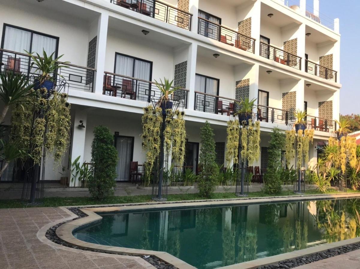 Apsara Sovannaphum Boutique Siem Reap Esterno foto